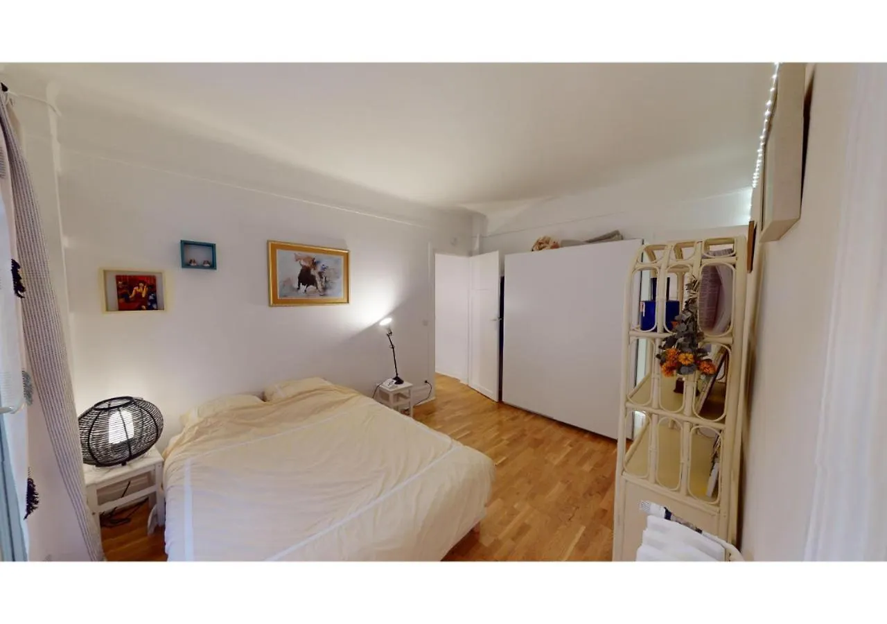 Joivy Welcoming 1-Bed Flat Near Champ De Mars Apartment Paris 0*,  France